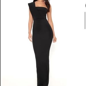 Pretty Little Thing black one shoulder dress